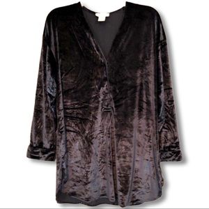 Victoria’s Secret | black velvet button up top